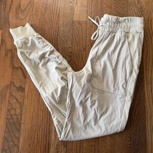Lululemon Athletica Women’s Beyond the Studio Lined Jogger Size 4